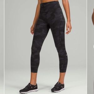Lululemon Base Pace Running Tight 25"
Heritage 365 Camo Deep Coal Multi, sz4
